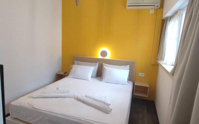 PETMEZA APARTMENT 2 by DIMITROPOULOS