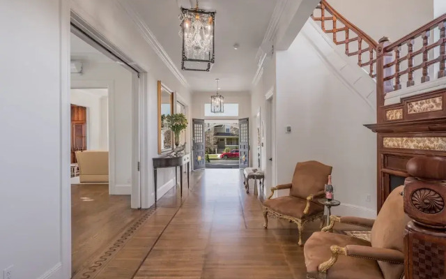 The George Luxury Boutique Inn