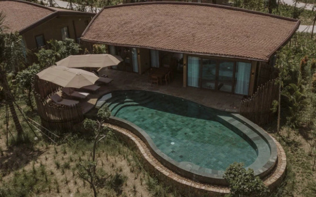 Namia River Retreat