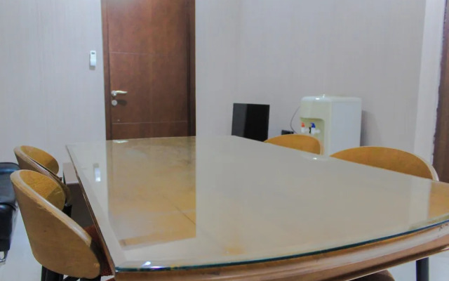 Strategic and Comfy 2BR Apartment Springwood Residence