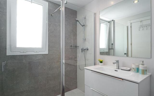 Via Celere 2326 Apartment with sea view
