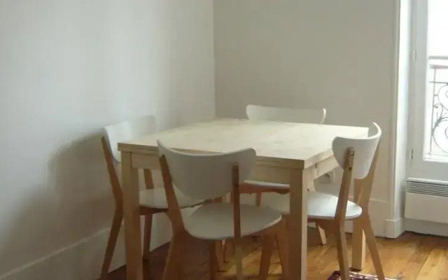 Parisian Home - Champ de Mars