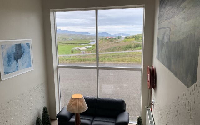 Отель Hlín Guesthouse