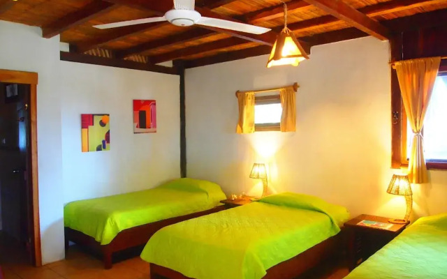 Cuna Luna Hosteria