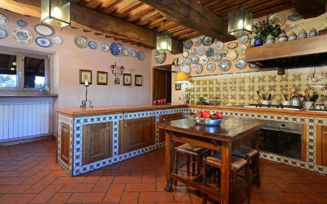 HOSTAL DE TODI 12, Emma Villas