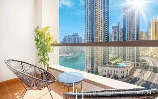 LUX The Luxurious Central JBR Suite 2
