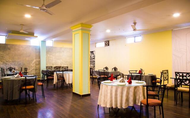 OYO 8704 Hotel Good Care