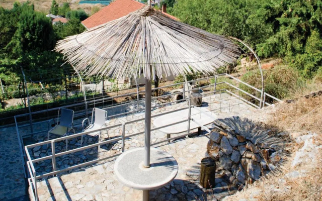 Villa Megdani