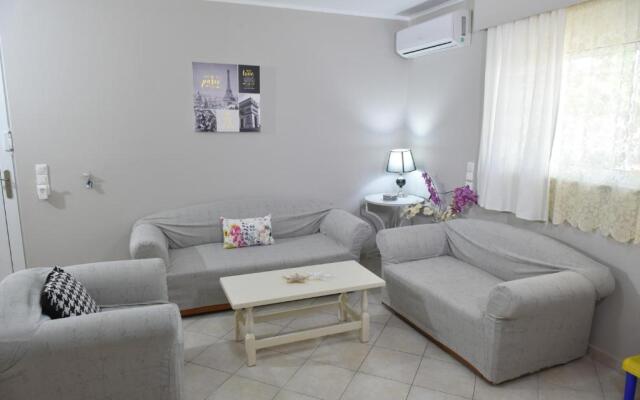 Fanis Apartment