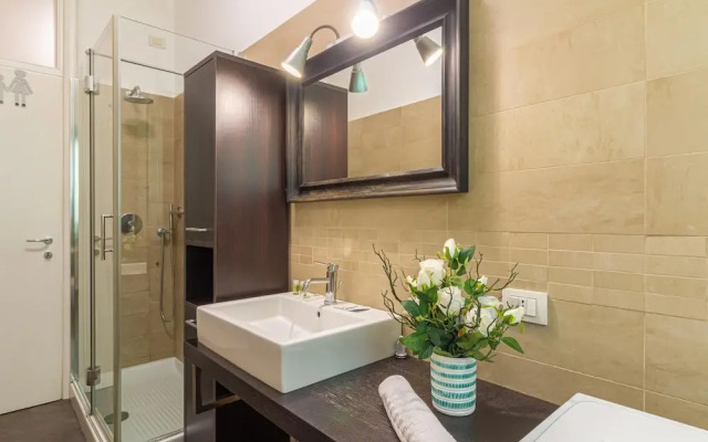 Madamart - 301 Autodromof1 Centro