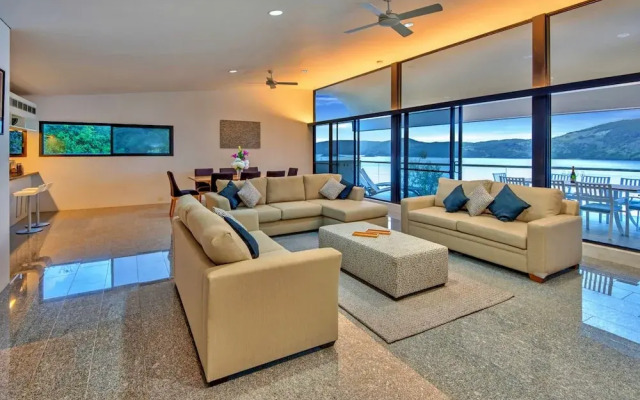 Waves 5 Luxury 3 Bedroom