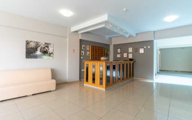 Atrium Hotel