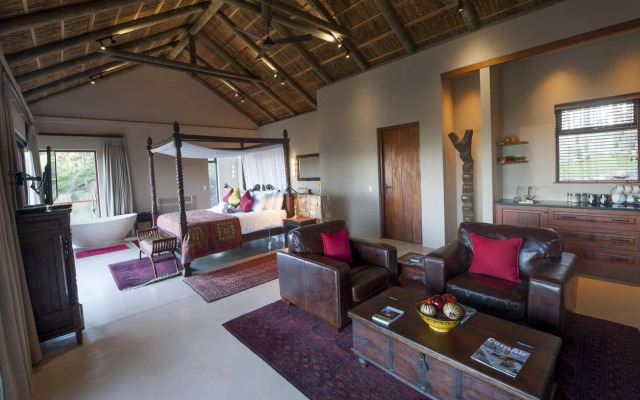 Tamodi Lodge and Stables
