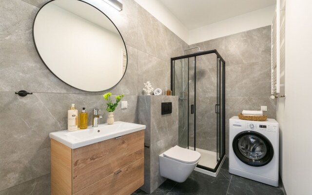 Platinum Apartments