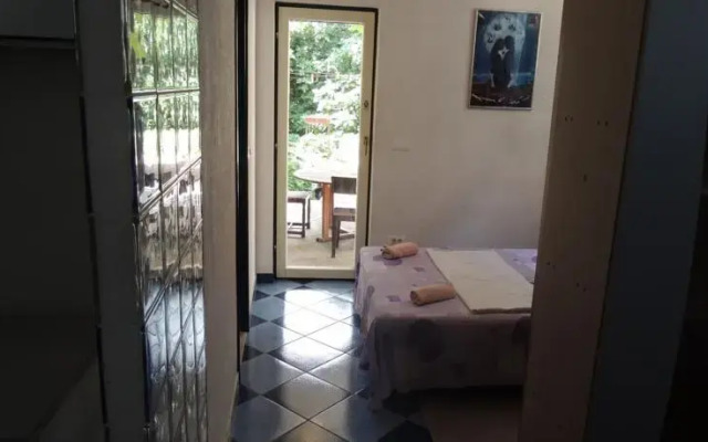 Brand New Suite next to Palace & Beach