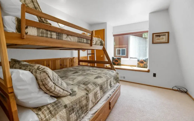 Little Bear Lodge