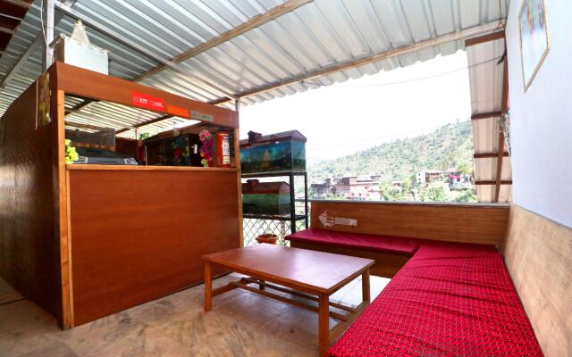 OYO 40149 Hotel Divine Point