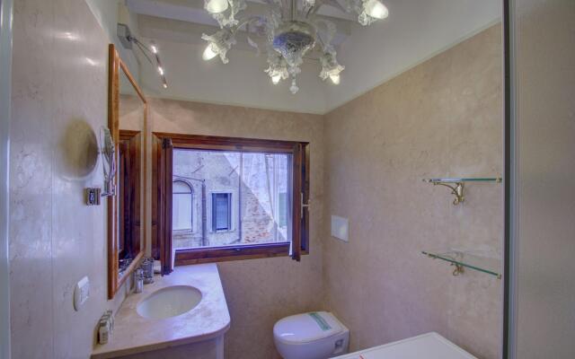 SAN MARCO CANAL VIEW#2 aircond, 4 pax, 120sqm Wifi