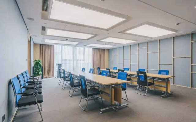 Atour Hotel South Business Zone Ningbo