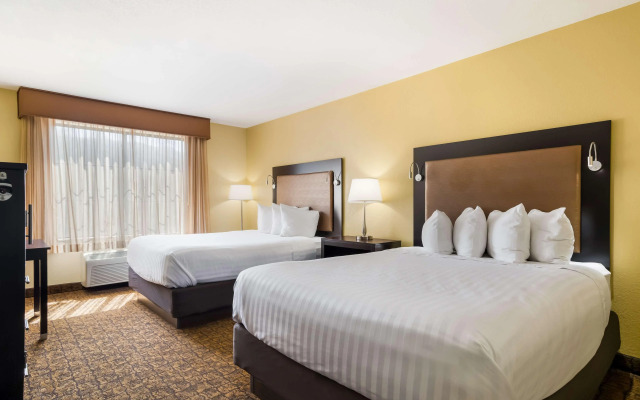 Best Western Escondido Hotel