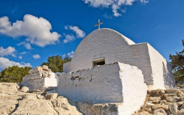 Monolithos Village Apartments