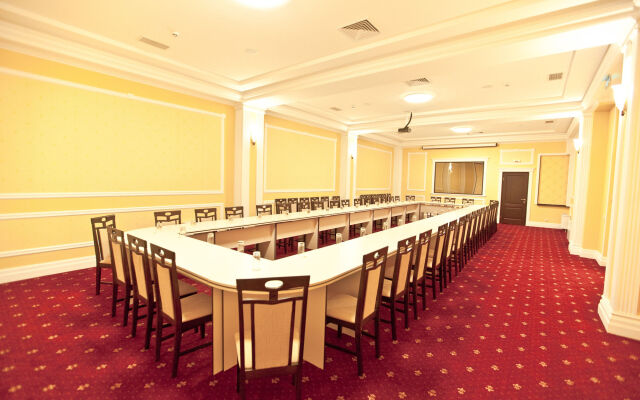 Regency Hotel