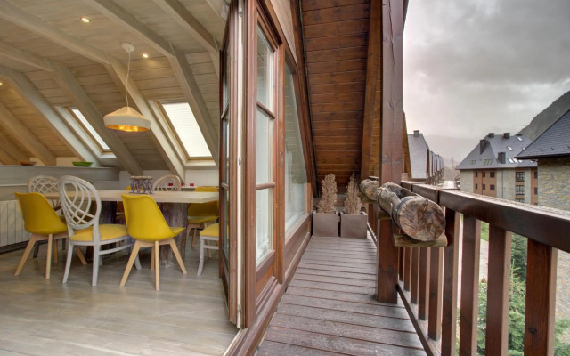 Varrados by Totiaran