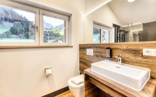 Brandnerhus Nr 22 - Balkon 4-zimmer Ferienwohnung