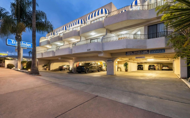 Travelodge by Wyndham San Clemente Beach