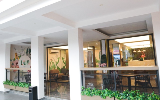 Lun Hotel Manado