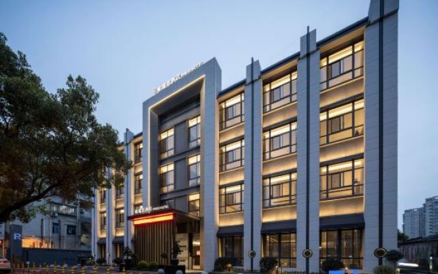 PRIUS HOTEL (Huaren Wanjia Store in Cixi City Center)