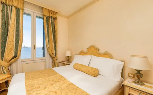 Villa Laguna