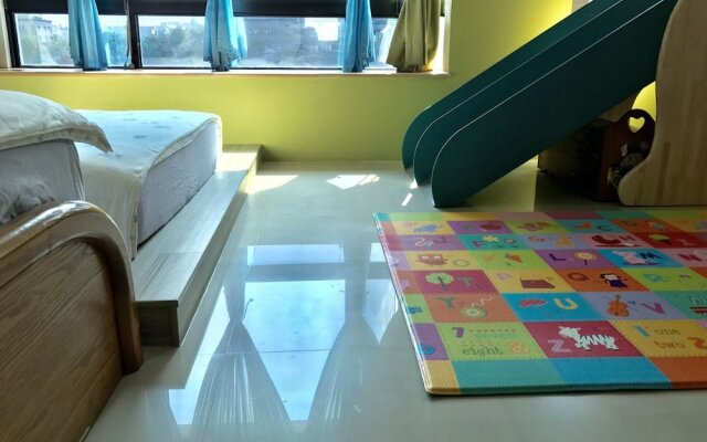 Water Reflection Bed and Breakfast