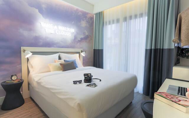 Cloud7 Hotel