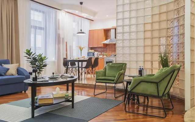 GMApartments (ДжиЭмАпартментс) на переулке Филипповский