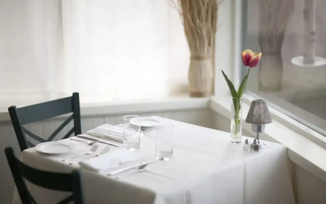 The Oxford House Inn