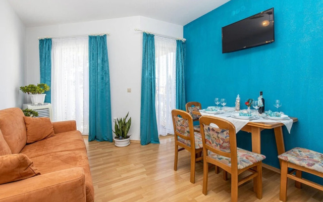 Nice Home in Crikvenica With Wifi and 1 Bedrooms