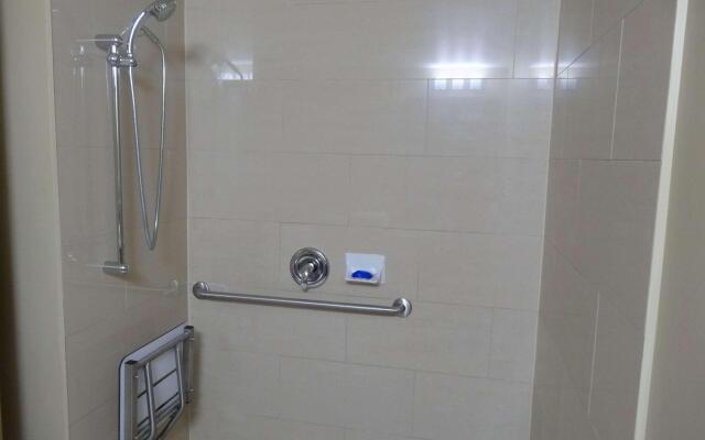 Best Western Plus Bowmanville