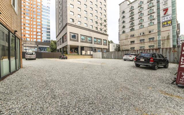 Hotel J-TOP Cheonan
