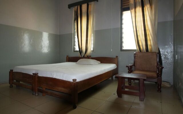St. Sam Hotel Kamusi