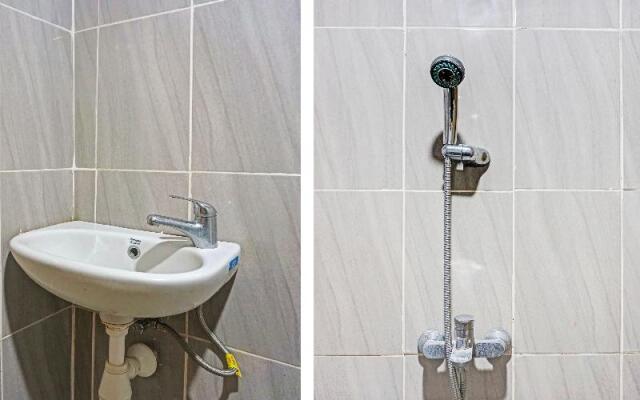 Collection O 91414 Hotel Marina Beach