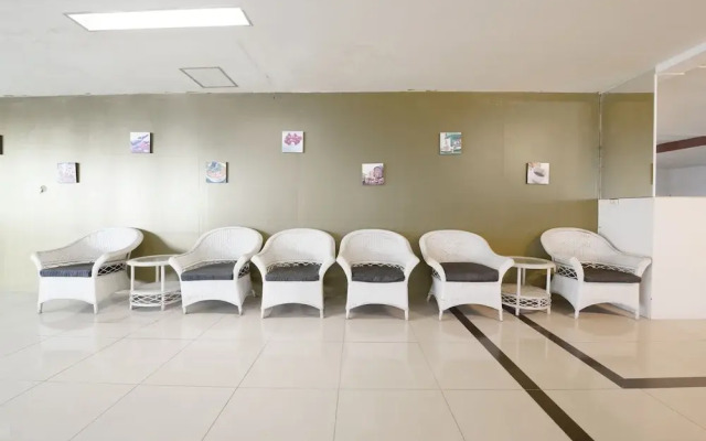 Inter Place by OYO Rooms