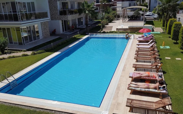 Elegant Golf Belek Pool View 2