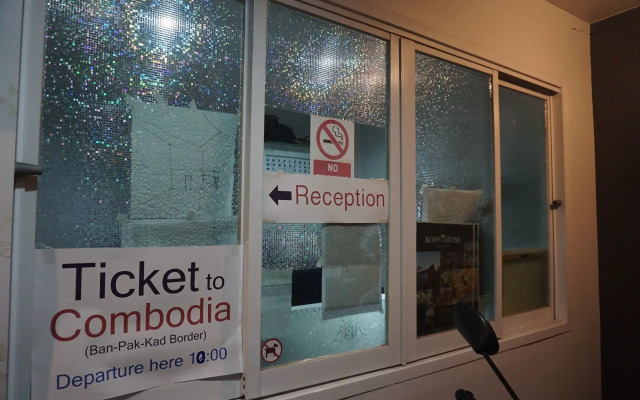 The Traveller Hostel - Adults Only