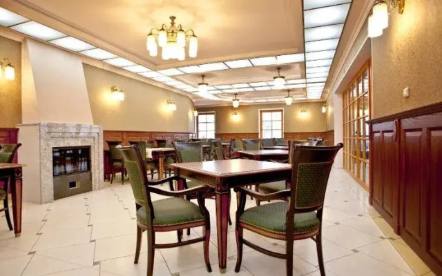 Hotel Gold Chotoviny