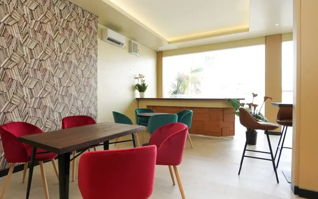 OYO 1330 Hotel Cahaya 3