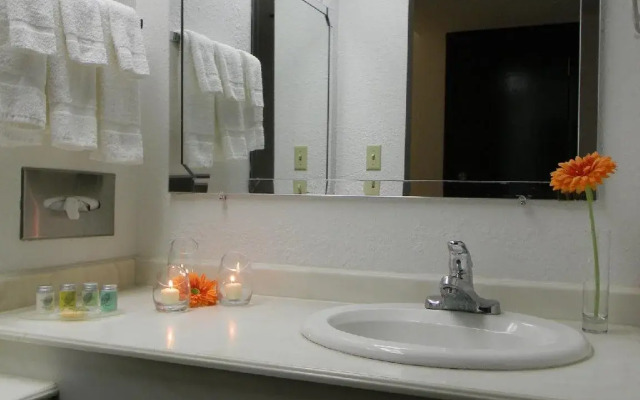 Garden Hotel and Conference Center