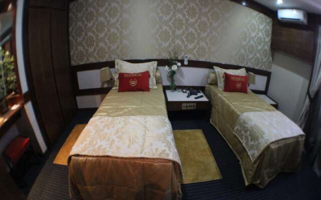 Grande Hotel Universo Palace by OYO Rooms