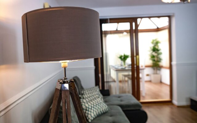 House In Bicester