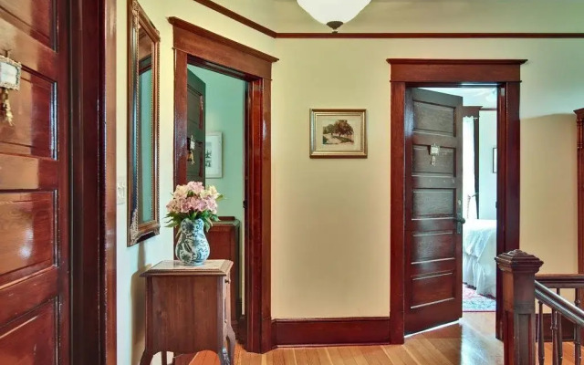 11th Avenue Inn Bed and Breakfast